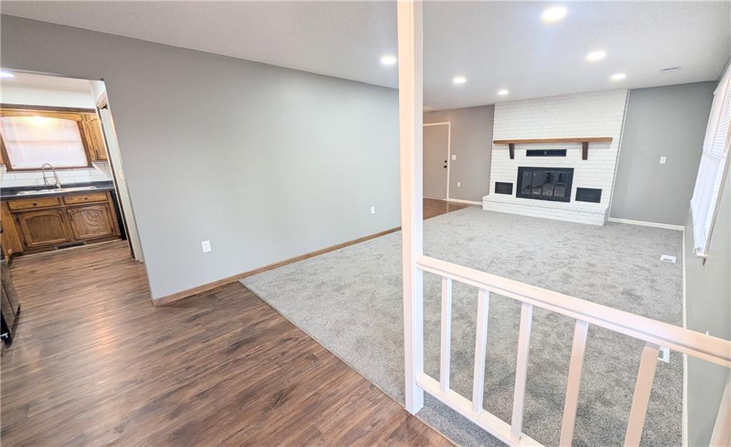 201 West Hospital Road El Dorado Springs, MO 64744 - Photo 5 of 23