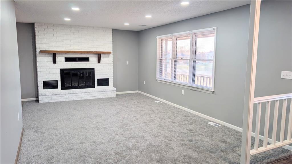 201 West Hospital Road El Dorado Springs, MO 64744 - Photo 8 of 23