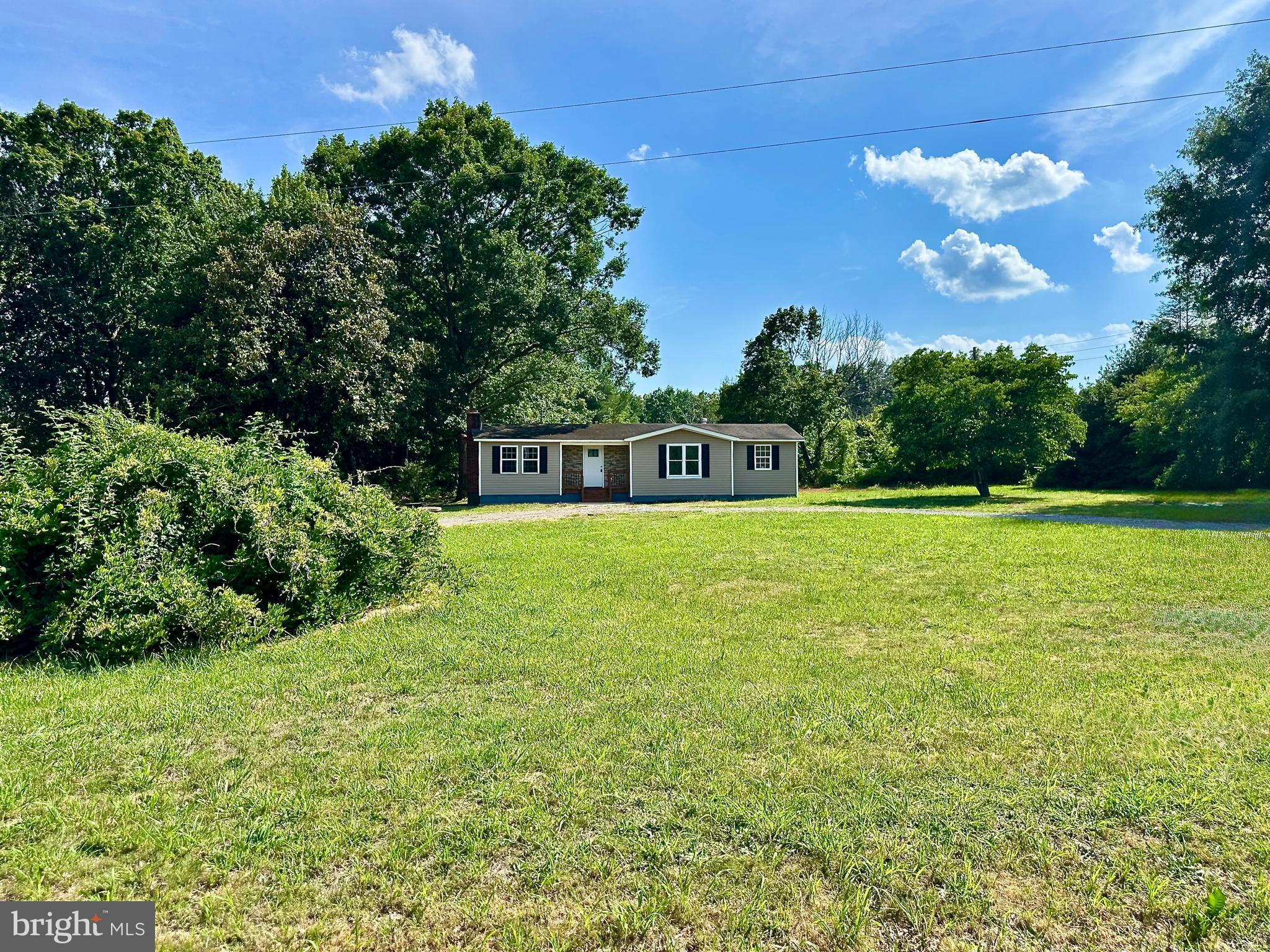 30494 Hicks Road Spotsylvania, VA 22551 - Photo 8 of 33