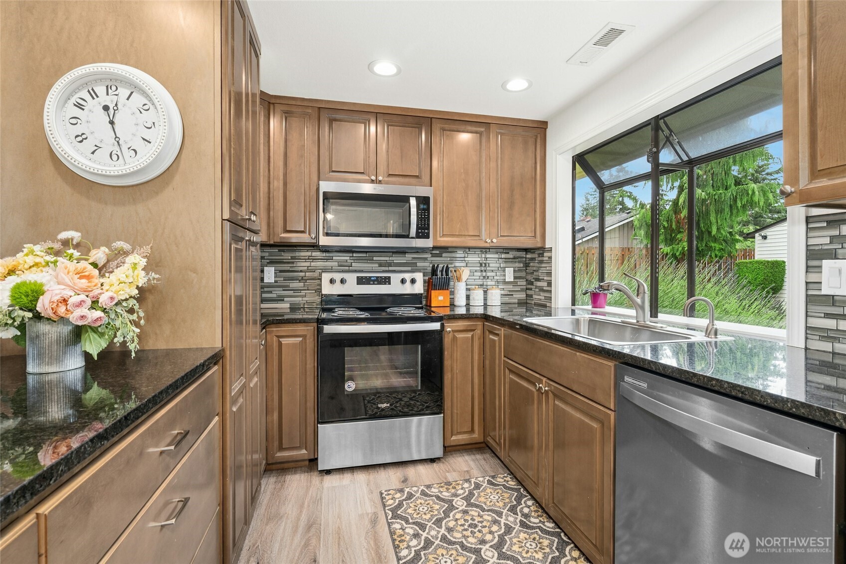 237 South 186th Street Burien, WA 98148 - Photo 25 of 39