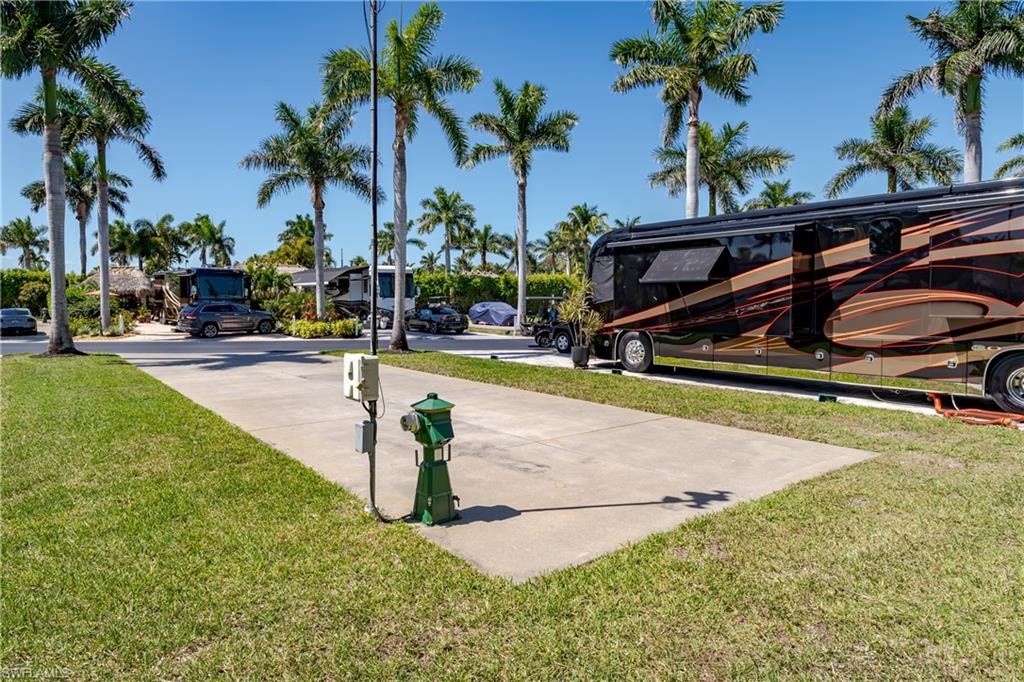 13594 Snapper Lane Naples, FL 34114 - Photo 13 of 31