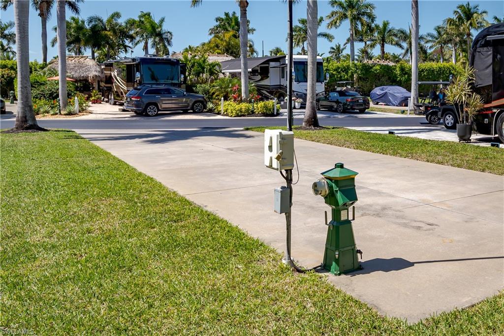 13594 Snapper Lane Naples, FL 34114 - Photo 14 of 31
