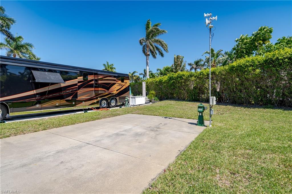 13594 Snapper Lane Naples, FL 34114 - Photo 5 of 31