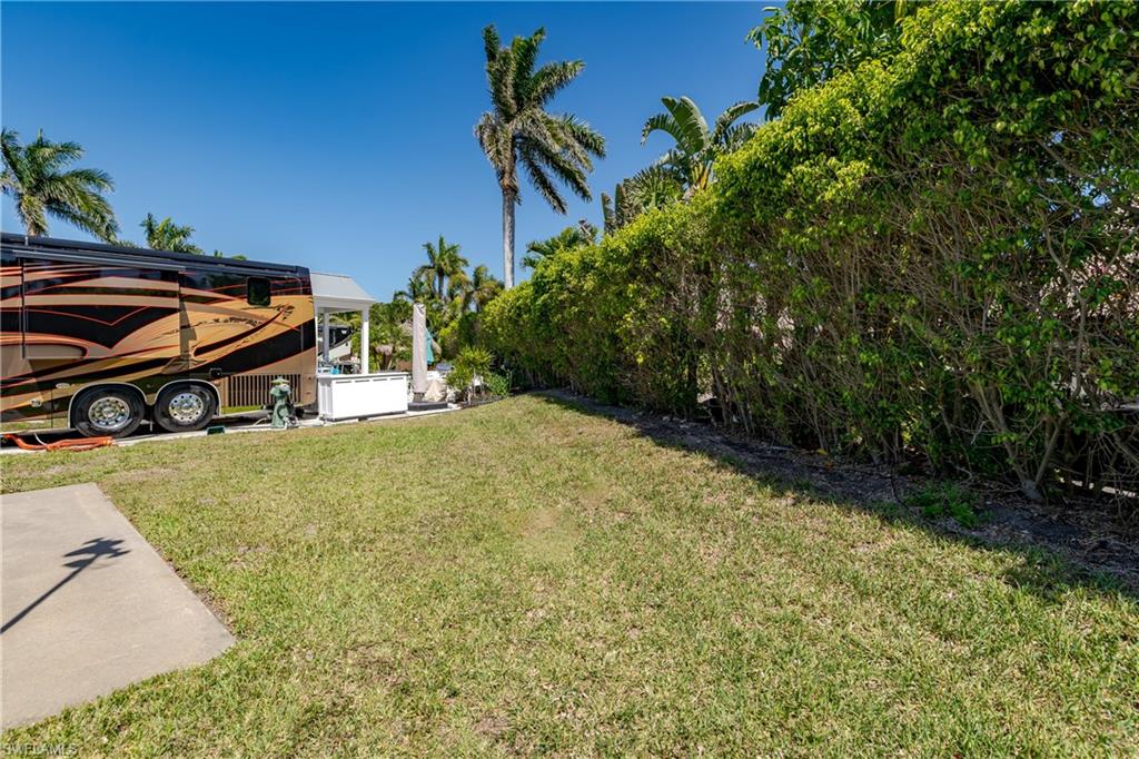 13594 Snapper Lane Naples, FL 34114 - Photo 9 of 31