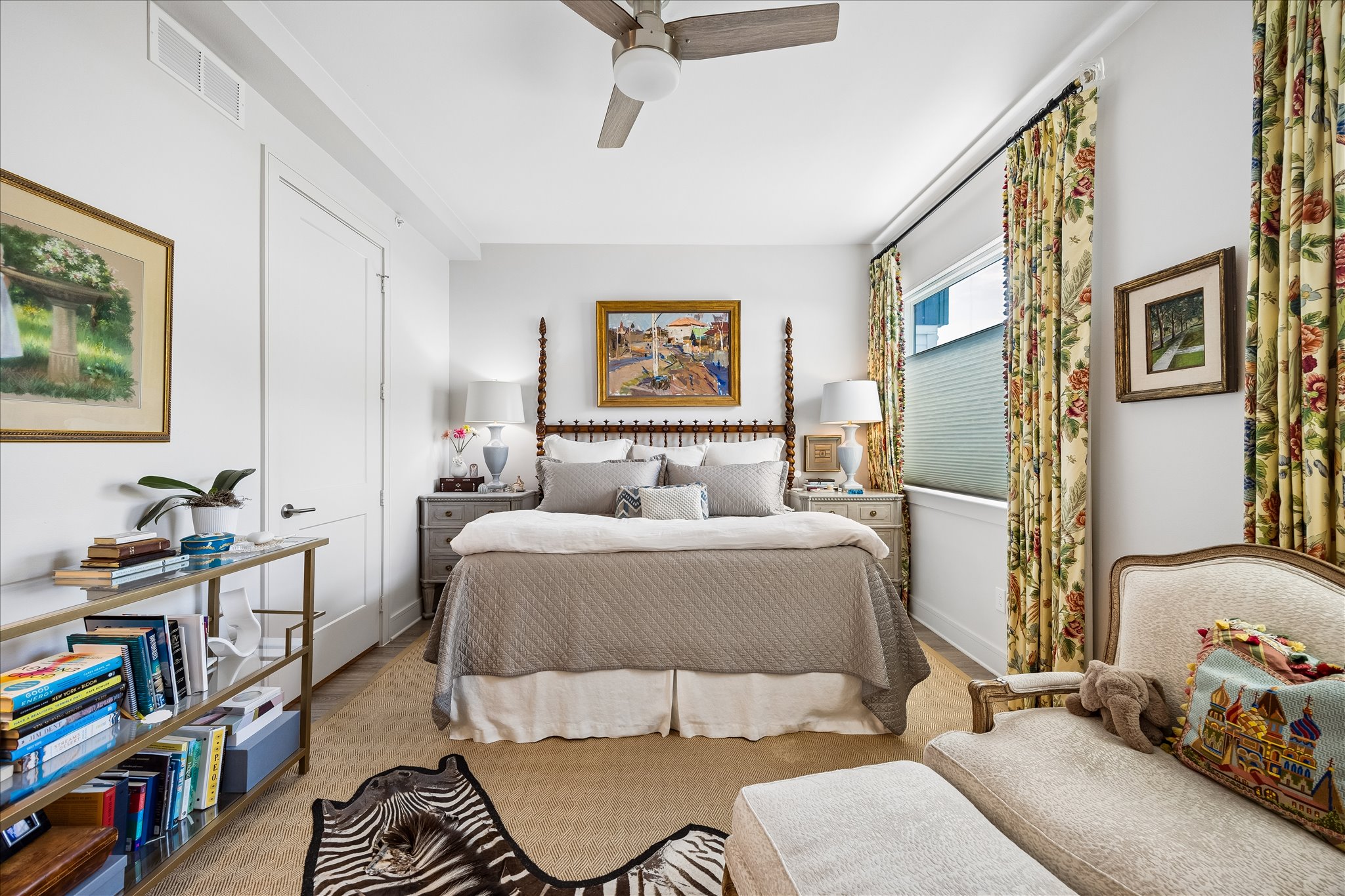 1715 Enfield Road, Unit 202 Austin, TX 78703 - Photo 22 of 30 Primary Suite