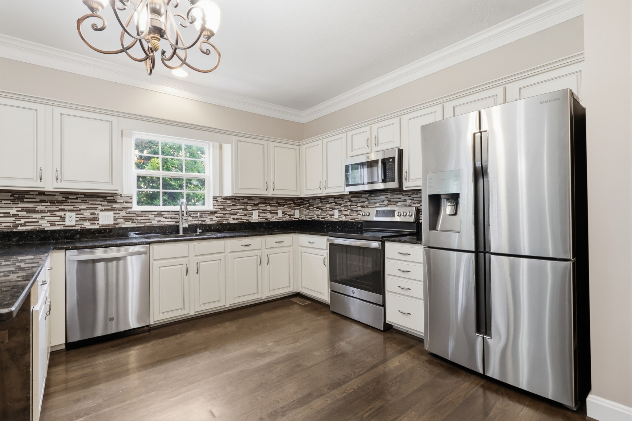 7121 Smokey Hill Road Antioch, TN 37013 - Photo 12 of 38