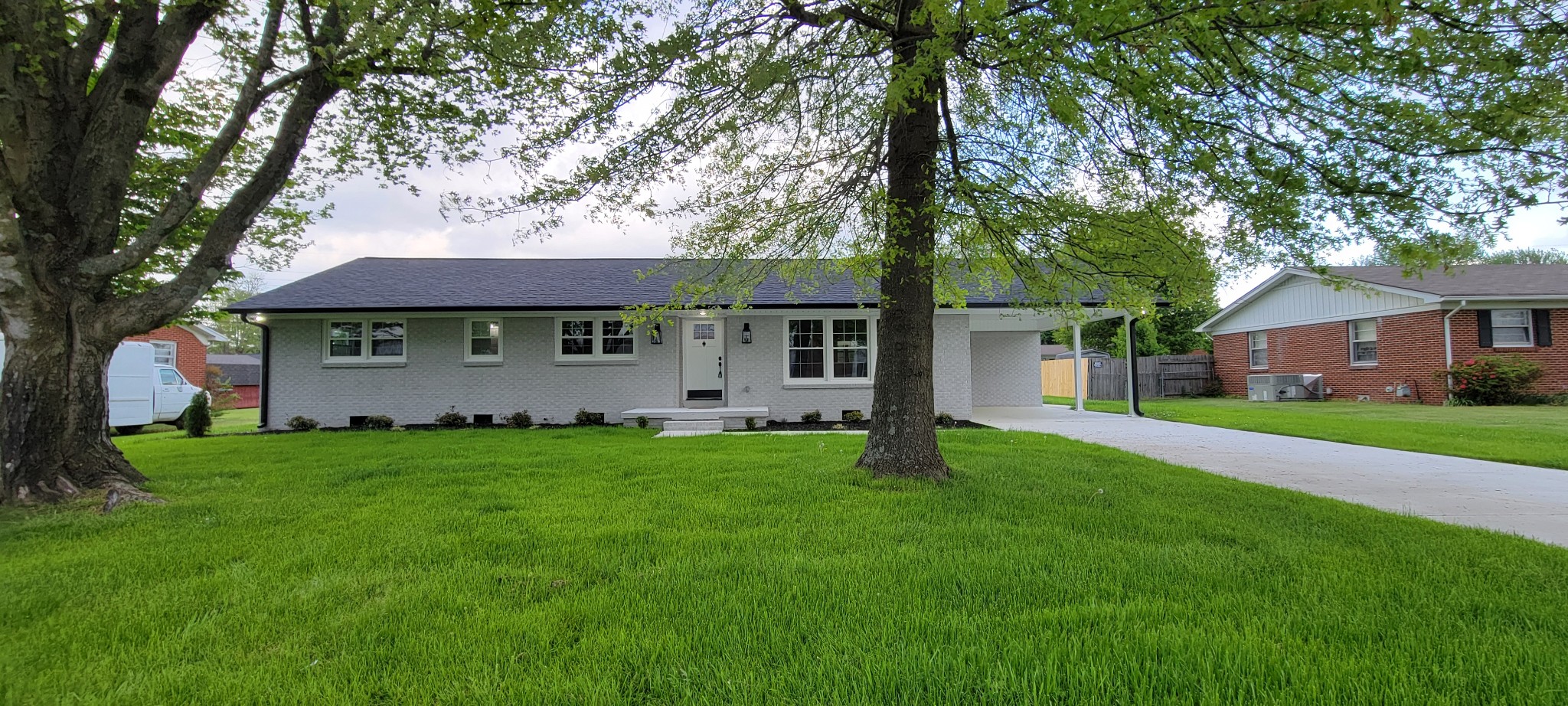 512 8th St, Lawrenceburg, TN 38464 | Compass