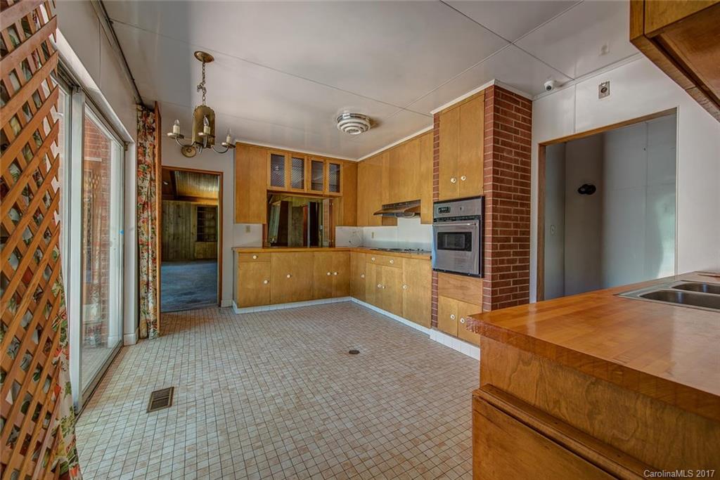 1128 Oates Road Gastonia, NC 28016 - Photo 11 of 19 Gallery Image 11