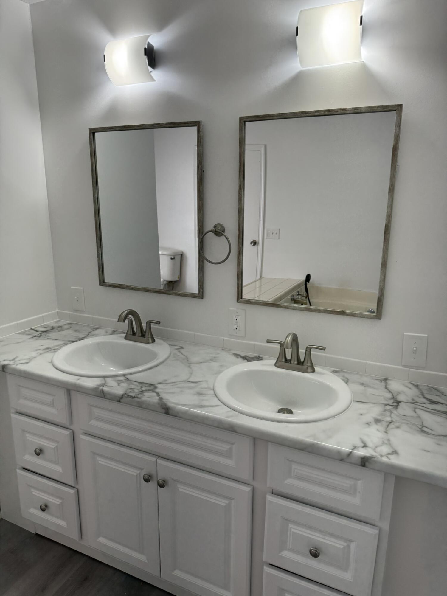 4503 West River Road Muskegon, MI 49445 - Photo 31 of 38 IMG_1644