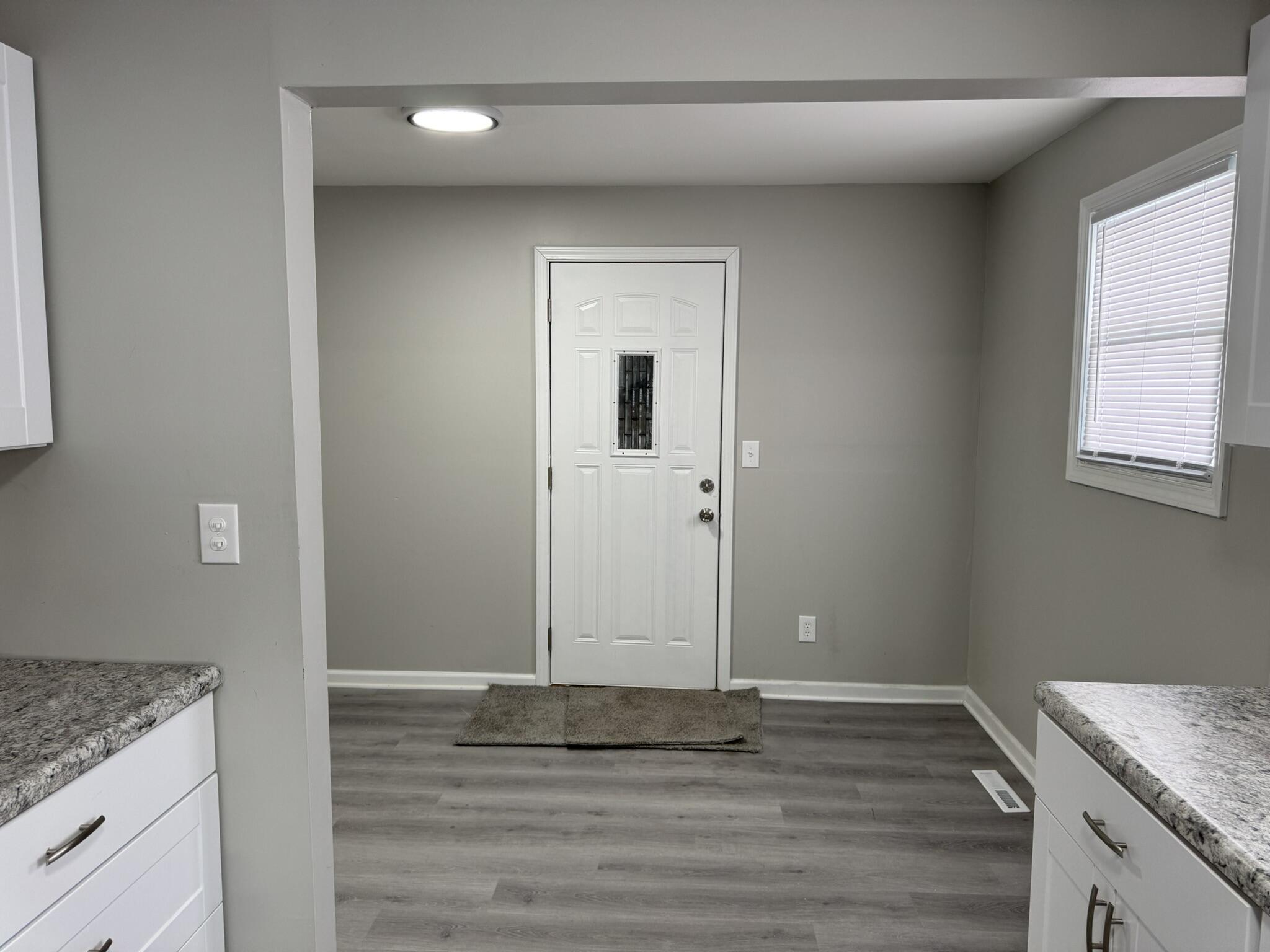 4503 West River Road Muskegon, MI 49445 - Photo 4 of 38 IMG_1671