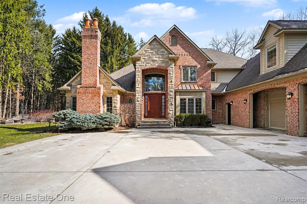 12901 Sleigh Tr Road Milford, MI 48380 - Photo 4 of 43