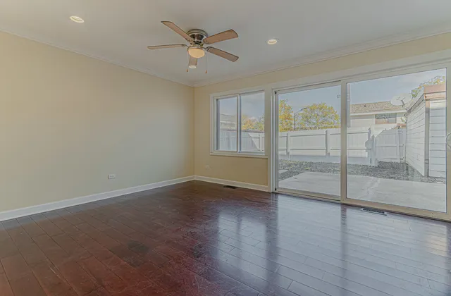 $292,300 | 1336 Court O, Hanover Park, IL 60133