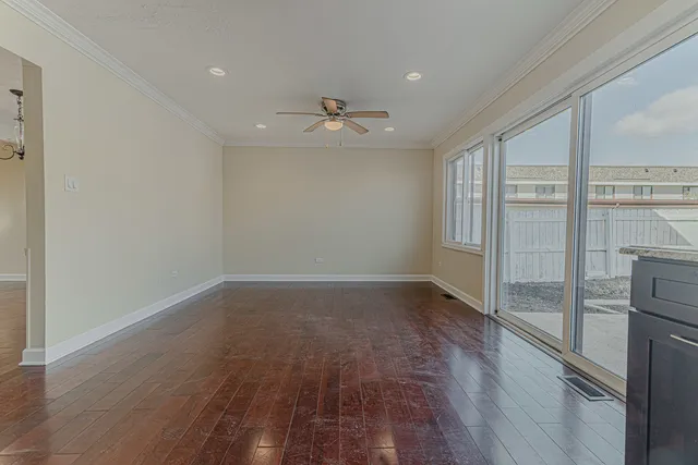 $292,300 | 1336 Court O, Hanover Park, IL 60133