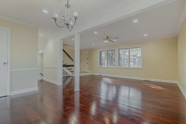 $292,300 | 1336 Court O, Hanover Park, IL 60133