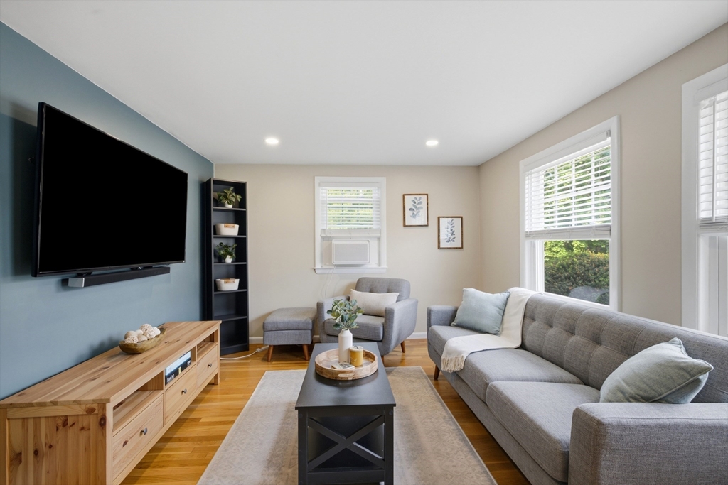 9 Claude Road Chelmsford, MA 01824 - Photo 14 of 42