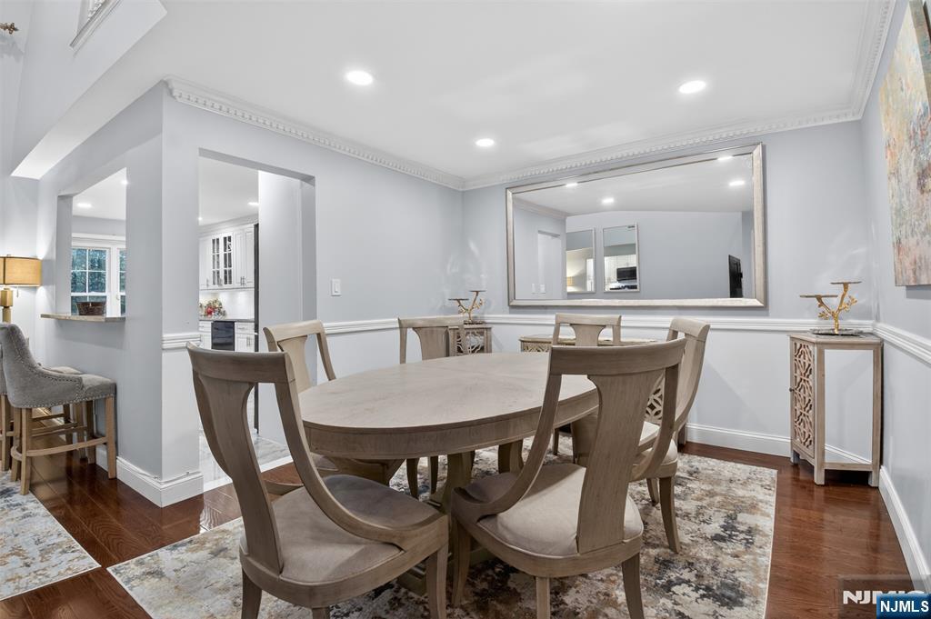75 Washington Court Towaco, NJ 07082 - Photo 5 of 40