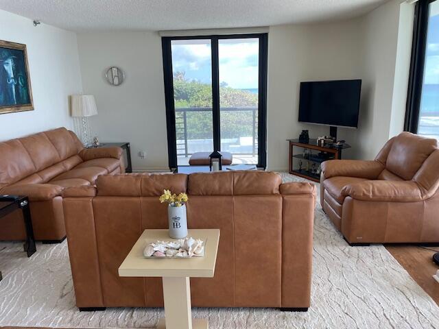 250 South Ocean Boulevard, Unit 3H Boca Raton, FL 33432 - Photo 15 of 45 IMG_3442