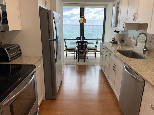 250 South Ocean Boulevard, Unit 3H Boca Raton, FL 33432 - Photo 2 of 45 IMG_3431
