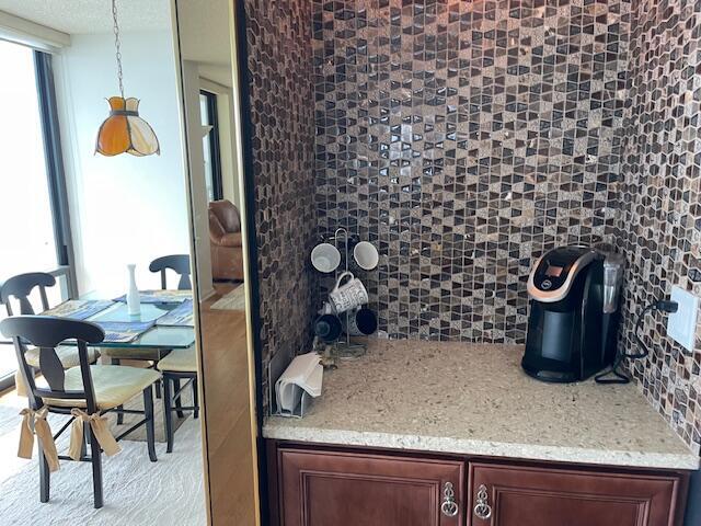 250 South Ocean Boulevard, Unit 3H Boca Raton, FL 33432 - Photo 7 of 45 IMG_3463