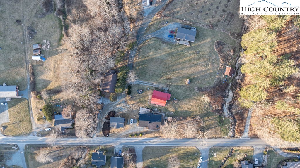 40 Painter Road Banner Elk, NC 28604 - Photo 39 of 45 a view of outside area