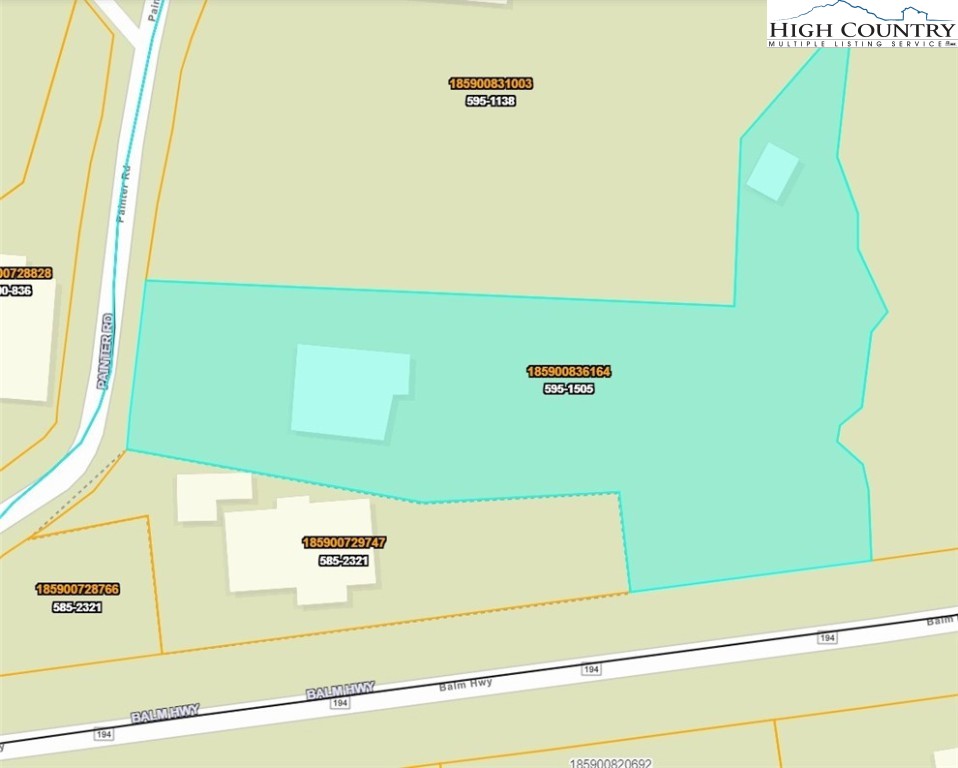 40 Painter Road Banner Elk, NC 28604 - Photo 10 of 45 a view of a door of the house