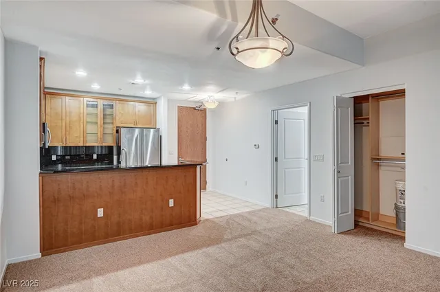 $2,000 | 8255 South Las Vegas Boulevard, Unit 718, Las Vegas, NV 89123