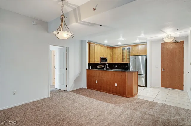 $2,000 | 8255 South Las Vegas Boulevard, Unit 718, Las Vegas, NV 89123