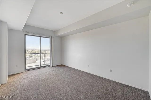 $2,000 | 8255 South Las Vegas Boulevard, Unit 718, Las Vegas, NV 89123