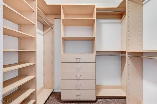 $2,000 | 8255 South Las Vegas Boulevard, Unit 718, Las Vegas, NV 89123