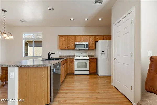 $400,000 | 8117 North Racehorse Road, Prescott Valley, AZ 86315