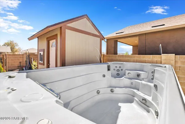 $400,000 | 8117 North Racehorse Road, Prescott Valley, AZ 86315