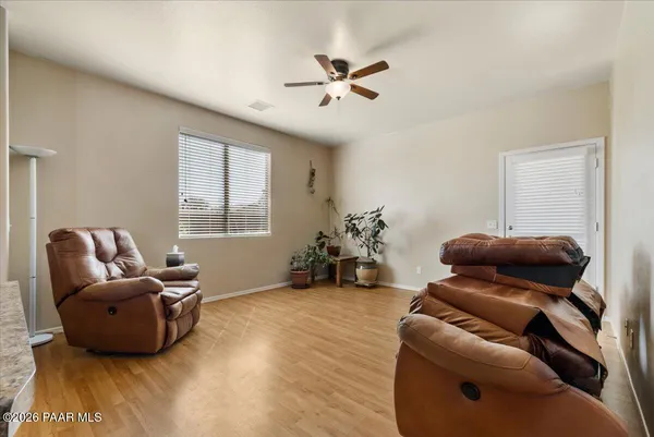 $400,000 | 8117 North Racehorse Road, Prescott Valley, AZ 86315