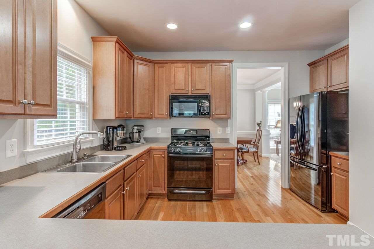 8324 Hardeth Way Raleigh, NC 27616 - Photo 6 of 25 Kitchen