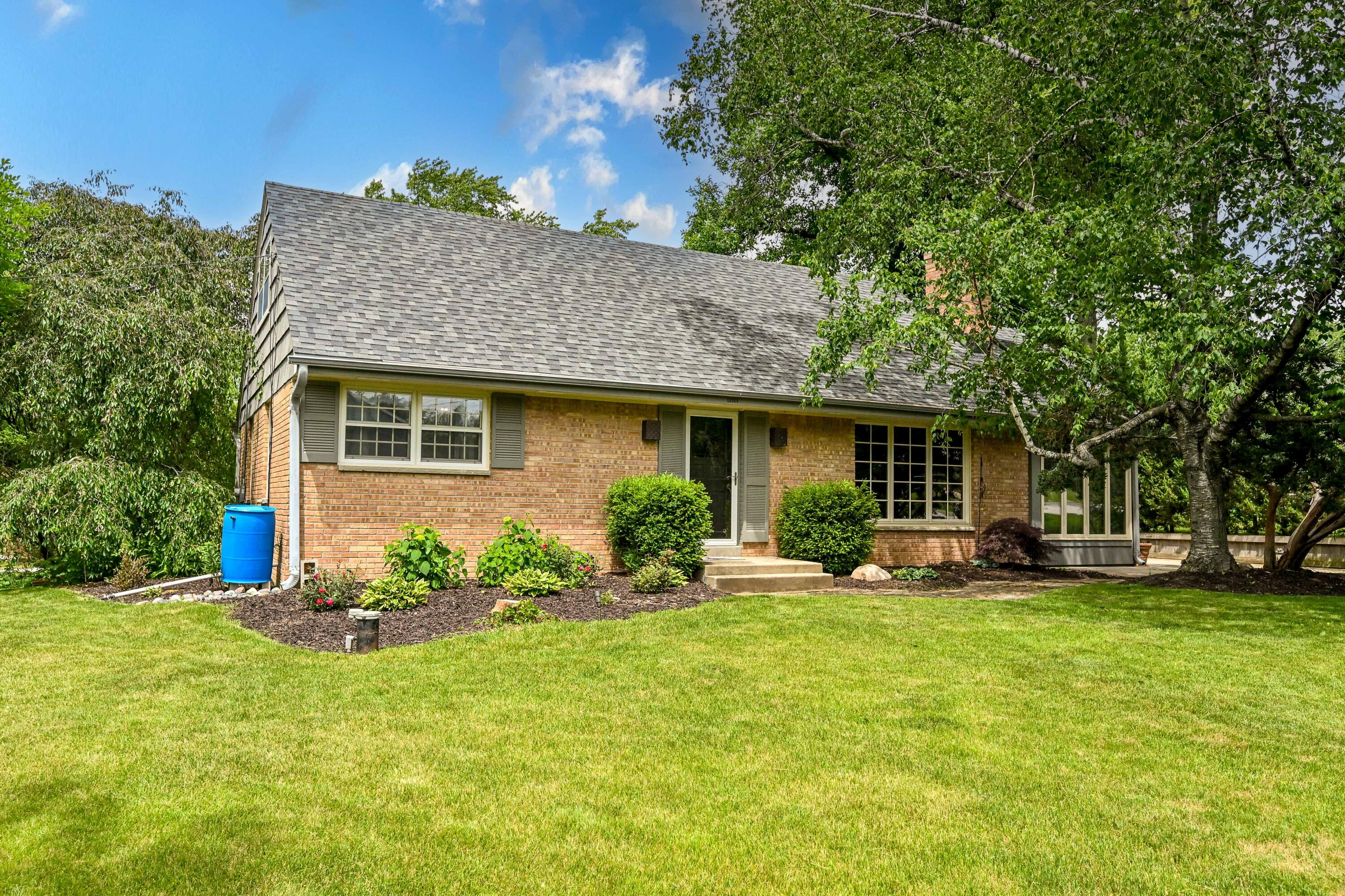 N68W13566 Ranch Road Menomonee Falls, WI 53051 - Photo 3 of 49 Front