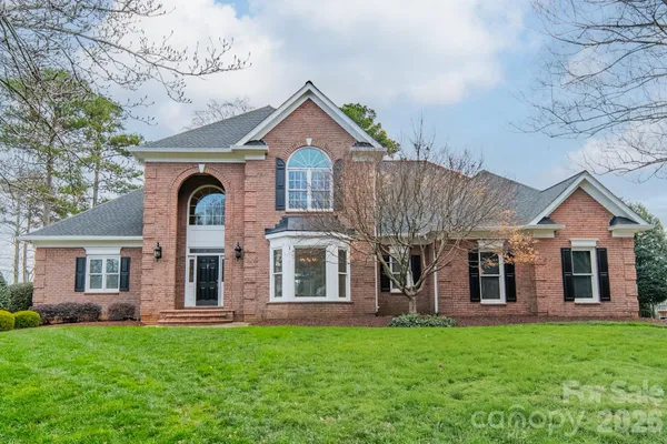 $1,250,000 | 18908 Riverwind Lane, Davidson, NC 28036