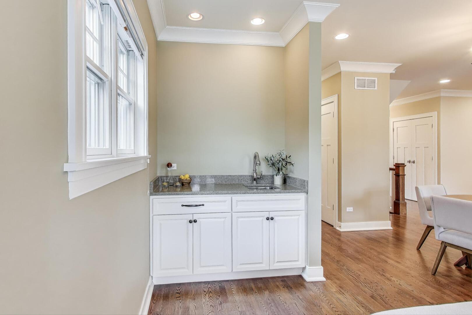 258 North Maple Avenue Elmhurst, IL 60126 - Photo 15 of 34