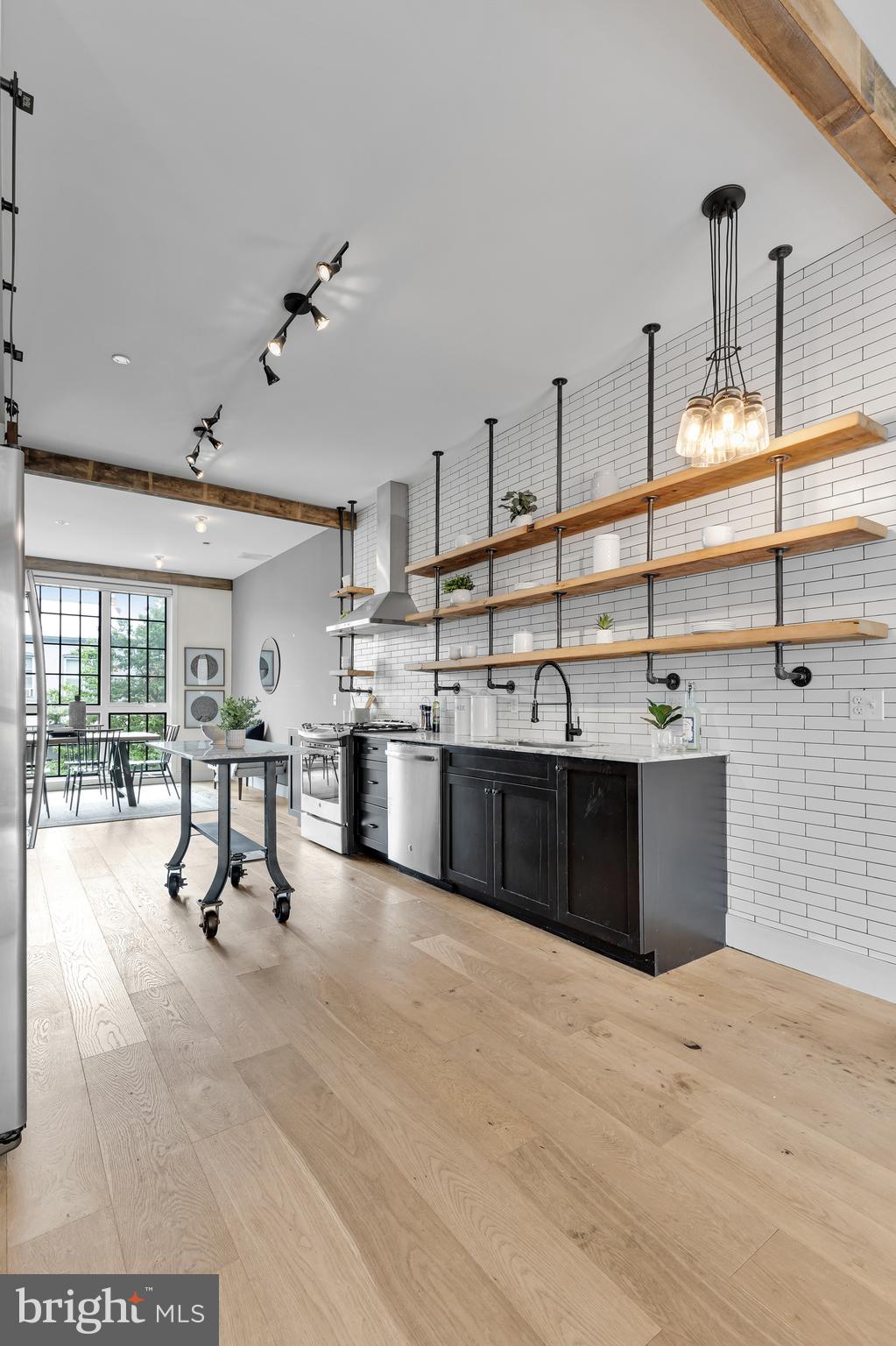 774 Girard Street Northwest, Unit 4W Washington, DC 20001 - Photo 11 of 33