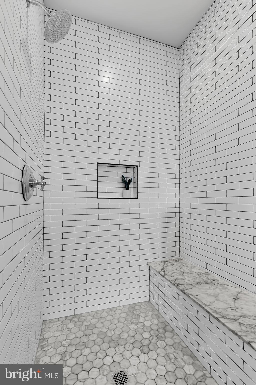 774 Girard Street Northwest, Unit 4W Washington, DC 20001 - Photo 24 of 33