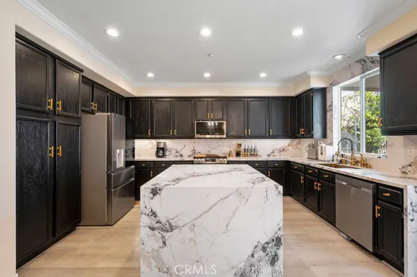 $894,900 | 6223 Gretchen Court, Fontana, CA 92336