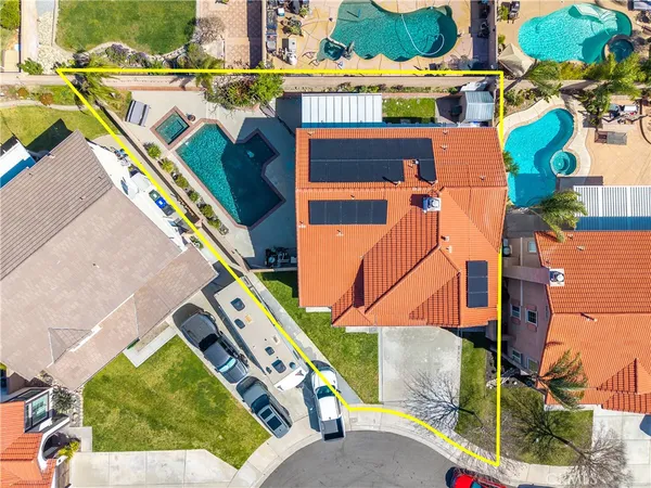 $894,900 | 6223 Gretchen Court, Fontana, CA 92336