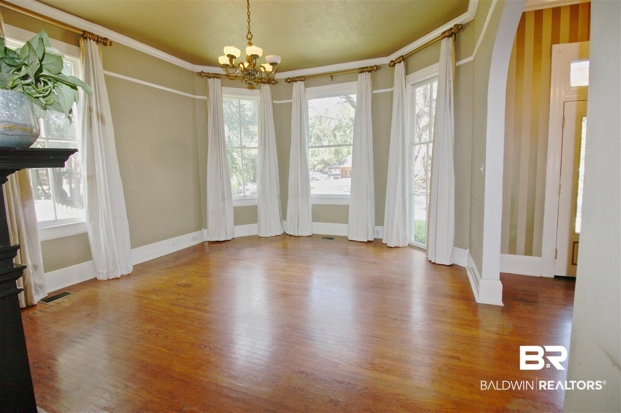 1703 Dauphin Street Mobile, AL 36604 - Photo 5 of 36