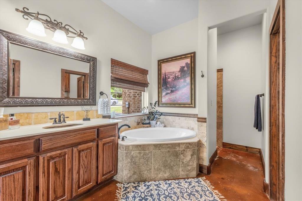 1145 Veal Station Road, Unit A Springtown, TX 76082 - Photo 19 of 40