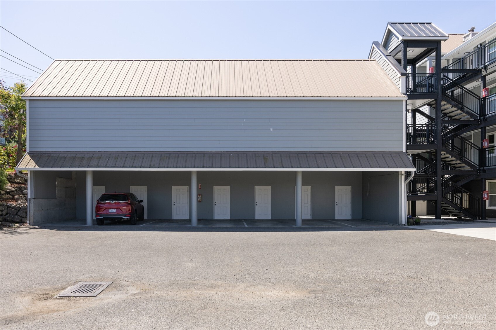 705 North State Street, Unit 102 Bellingham, WA 98225 - Photo 38 of 40