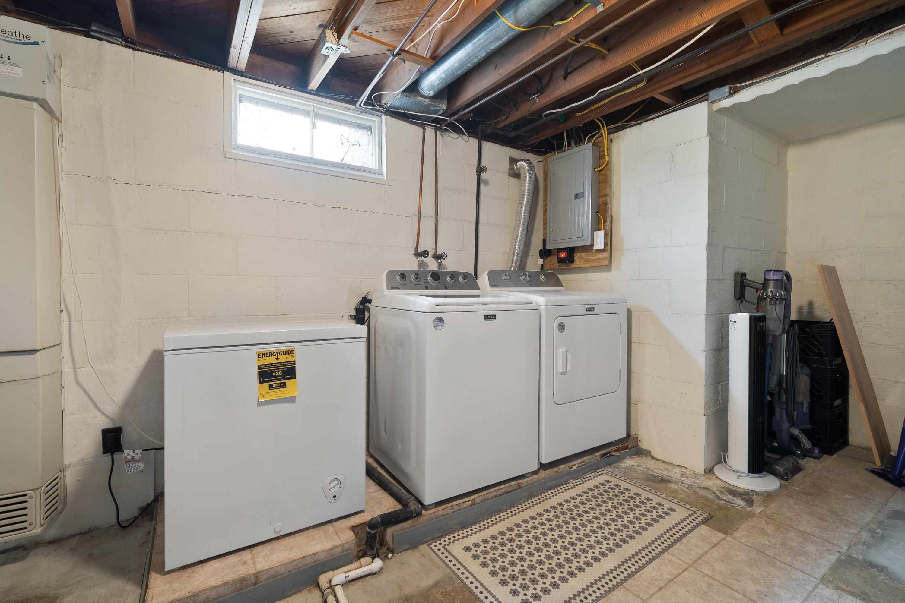 114 Chase Road Columbus, OH 43214 - Photo 23 of 35 Utility Space 11'8" x 18'8" ( + - )