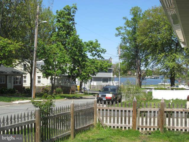 429 Silver Run Road Edgewater, MD 21037 - Photo 2 of 28 View
