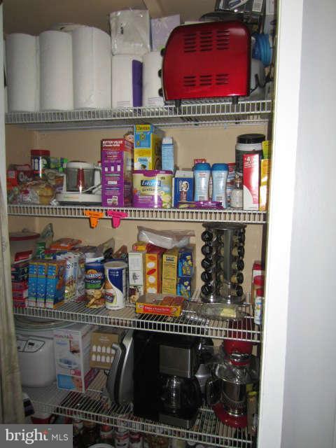 429 Silver Run Road Edgewater, MD 21037 - Photo 21 of 28 Kitchen
