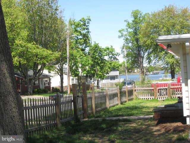 429 Silver Run Road Edgewater, MD 21037 - Photo 5 of 28 View