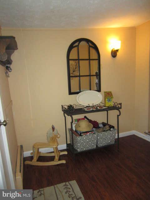 429 Silver Run Road Edgewater, MD 21037 - Photo 9 of 28 Interior (General)