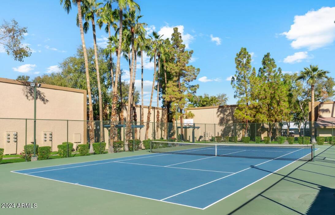 1362 South Vineyard, Unit 1A Mesa, AZ 85210 - Photo 6 of 7 a view of a tennis court