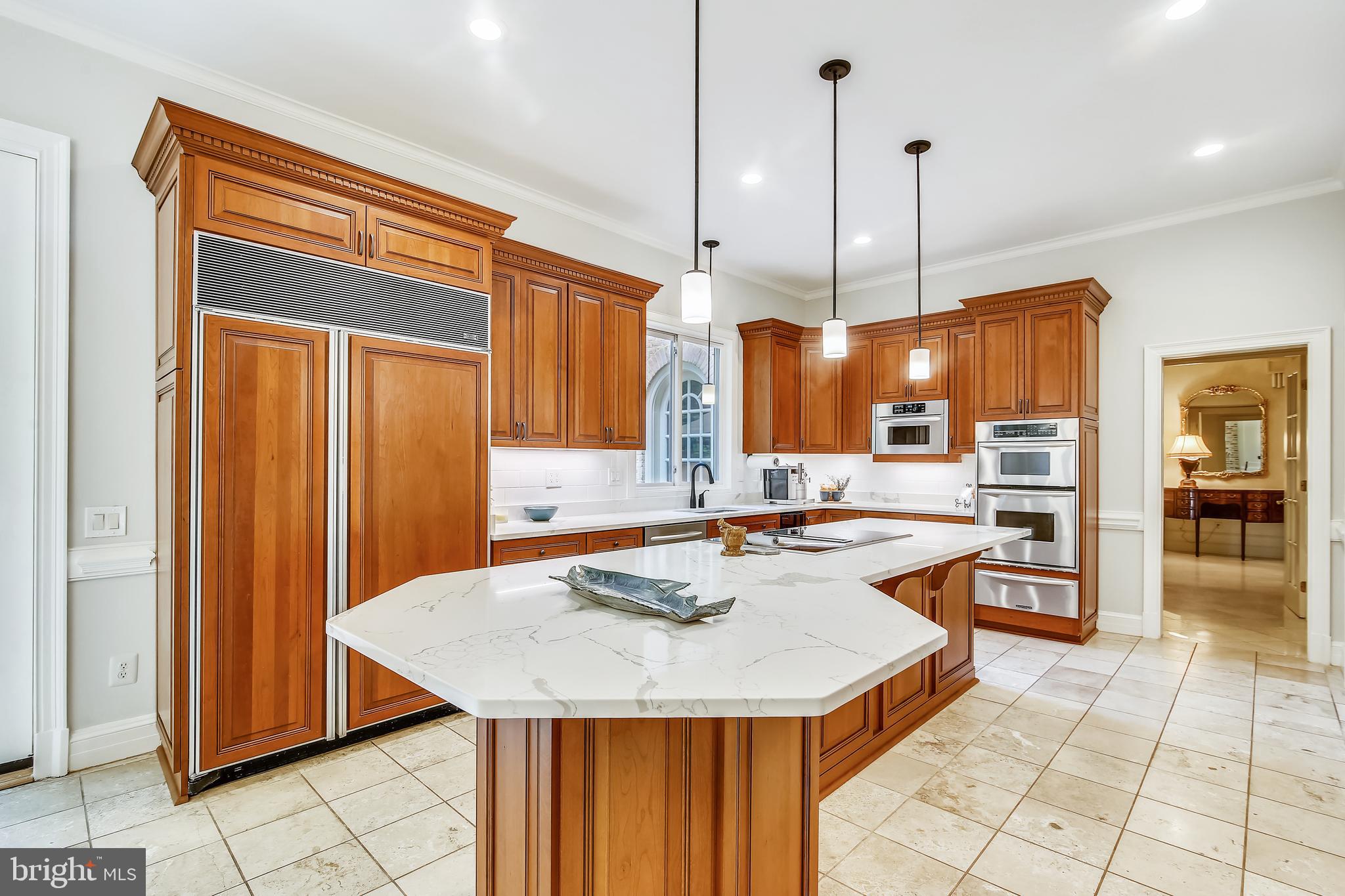 8723 Persimmon Tree Road Potomac, MD 20854 - Photo 22 of 81